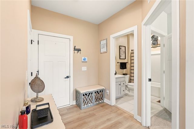 1404 Southbrook Circle NE, Canton, OH 44721