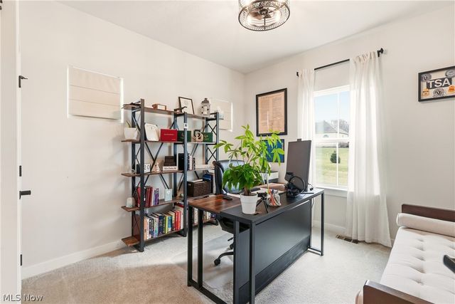 1404 Southbrook Circle NE, Canton, OH 44721