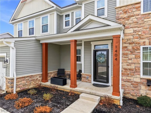 1404 Southbrook Circle NE, Canton, OH 44721