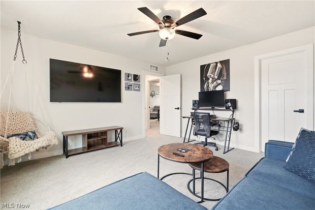 1404 Southbrook Circle NE, Canton, OH 44721