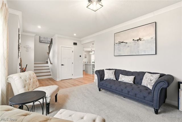 1404 Southbrook Circle NE, Canton, OH 44721