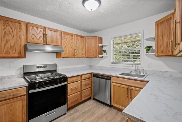 209 Augusta Drive SE, Marietta, GA 30067