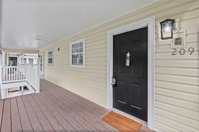 209 Augusta Drive SE, Marietta, GA 30067
