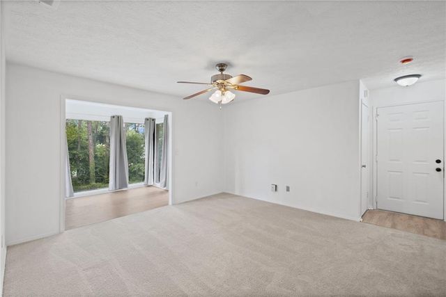 209 Augusta Drive SE, Marietta, GA 30067
