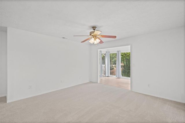 209 Augusta Drive SE, Marietta, GA 30067
