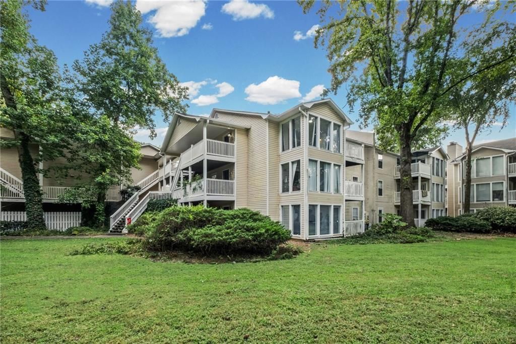 209 Augusta Drive SE, Marietta, GA 30067