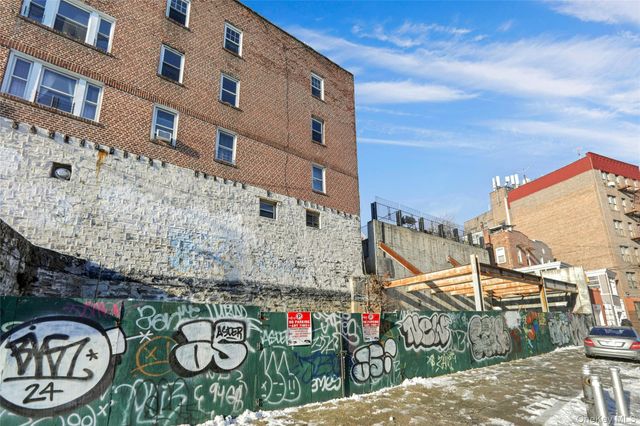 365 E 197th, Bronx, NY 10458