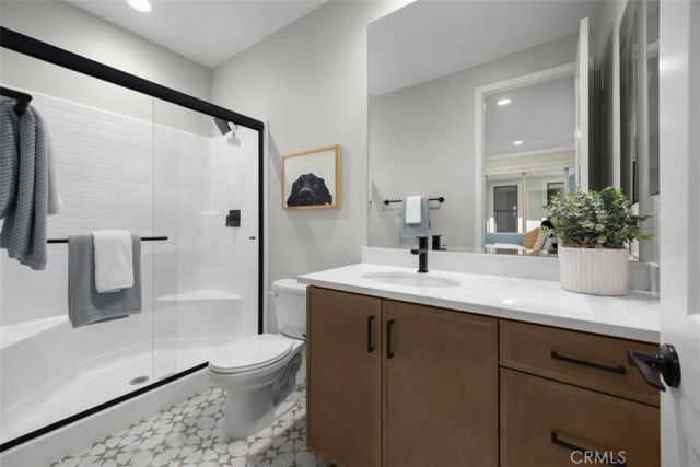 316 Pluto, Irvine, CA 92618