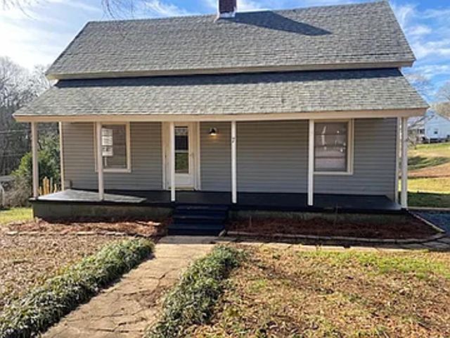 7 Spruce Street, Startex, SC 29377