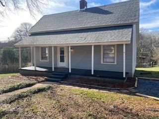 7 Spruce Street, Startex, SC 29377