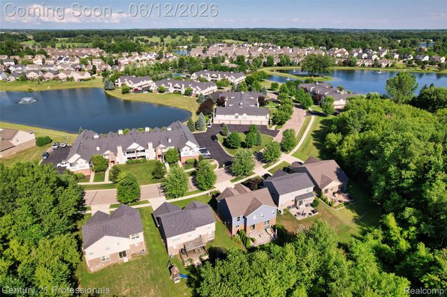 28323 Oakmonte Circle, Lyon Charter Township, MI 48165