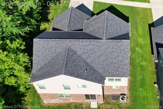 28323 Oakmonte Circle, Lyon Charter Township, MI 48165