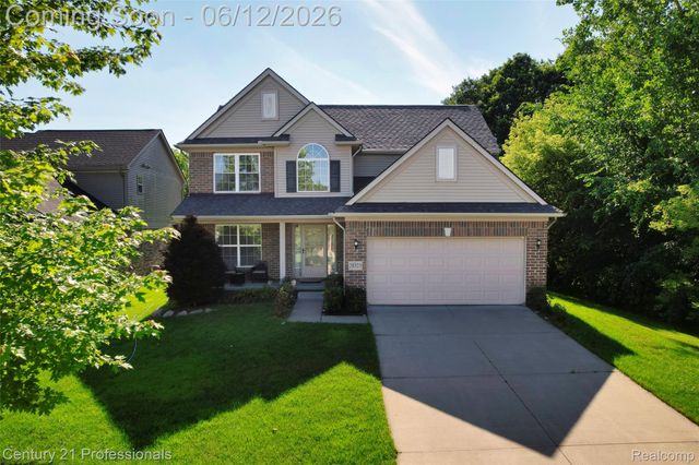 28323 Oakmonte Circle, Lyon Charter Township, MI 48165