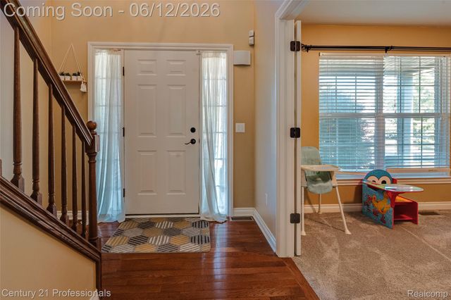 28323 Oakmonte Circle, Lyon Charter Township, MI 48165