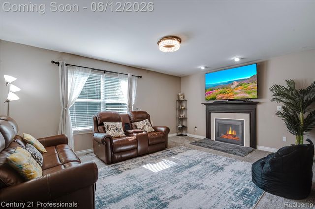 28323 Oakmonte Circle, Lyon Charter Township, MI 48165