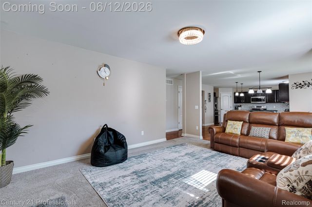 28323 Oakmonte Circle, Lyon Charter Township, MI 48165