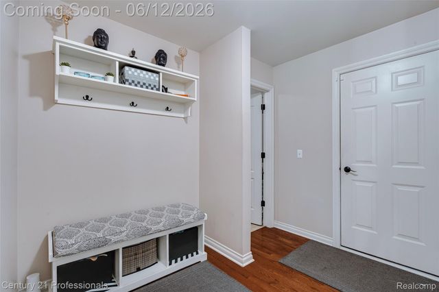 28323 Oakmonte Circle, Lyon Charter Township, MI 48165