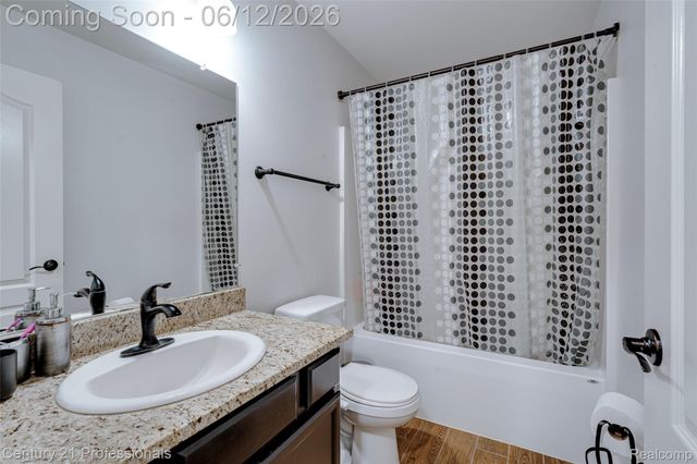 28323 Oakmonte Circle, Lyon Charter Township, MI 48165