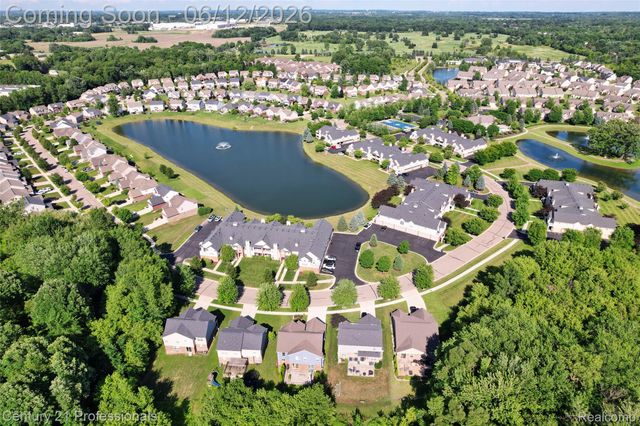 28323 Oakmonte Circle, Lyon Charter Township, MI 48165