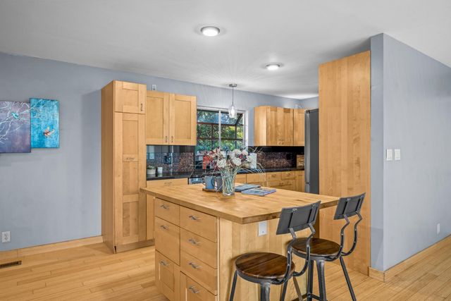 4393 Virgusell Cir, Carmichael, CA 95608