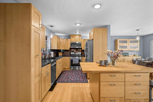 4393 Virgusell Cir, Carmichael, CA 95608