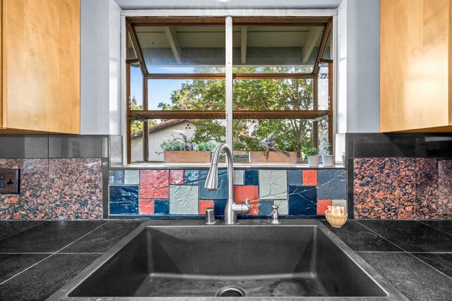 4393 Virgusell Cir, Carmichael, CA 95608