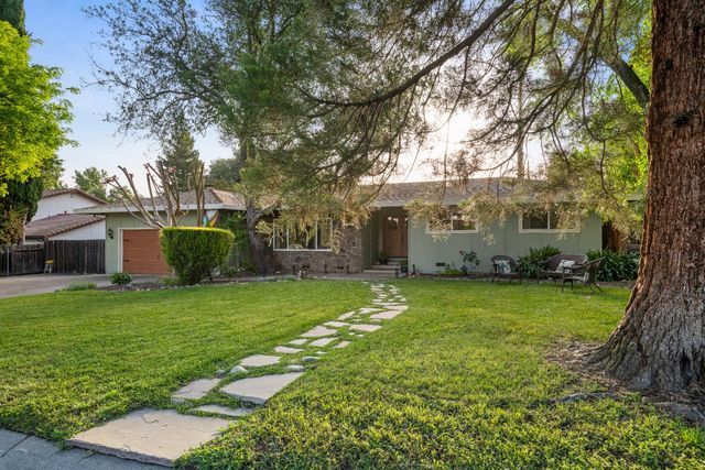 4393 Virgusell Cir, Carmichael, CA 95608