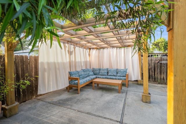 4393 Virgusell Cir, Carmichael, CA 95608