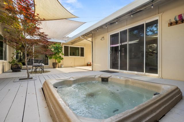 4393 Virgusell Cir, Carmichael, CA 95608