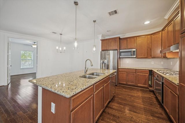 183 Kendrick Pines Boulevard, The Woodlands, TX 77389