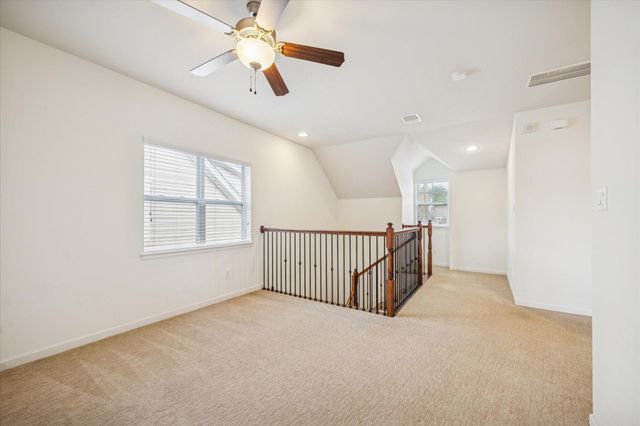 183 Kendrick Pines Boulevard, The Woodlands, TX 77389