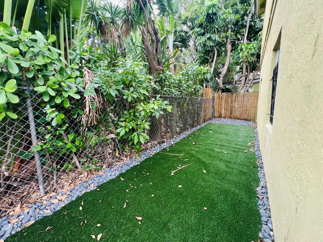 3319 S Olive, West Palm Beach, FL 33401