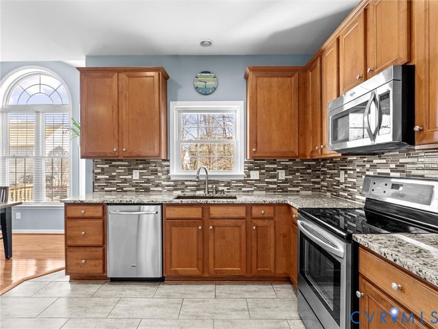 9400 Knightwood Ln, Chesterfield, VA 23832