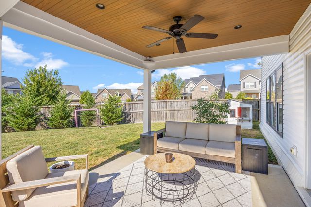 2002 Covington Drive, Lexington, KY 40509