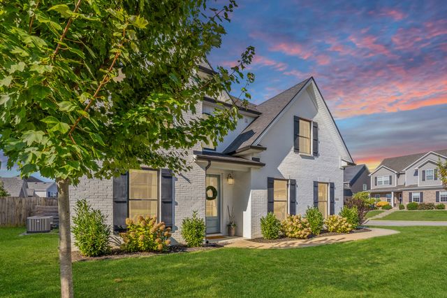 2002 Covington Drive, Lexington, KY 40509