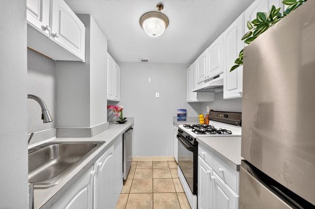 15 N Beacon St U316, Boston, MA 02134