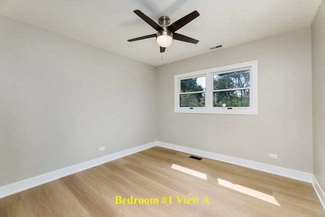 20 Maricopa Lane, Hoffman Estates, IL 60169