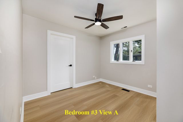 20 Maricopa Lane, Hoffman Estates, IL 60169