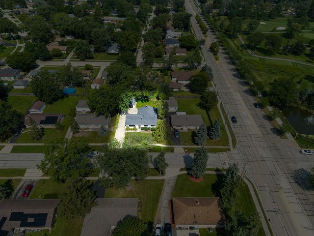 20 Maricopa Lane, Hoffman Estates, IL 60169