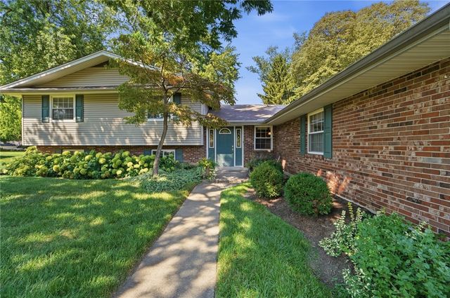 1475 Taitwood Road, Centerville, OH 45459