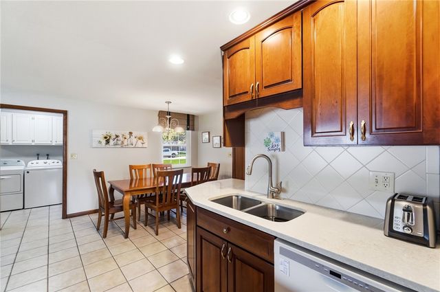 1475 Taitwood Road, Centerville, OH 45459