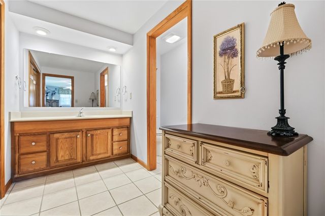1475 Taitwood Road, Centerville, OH 45459