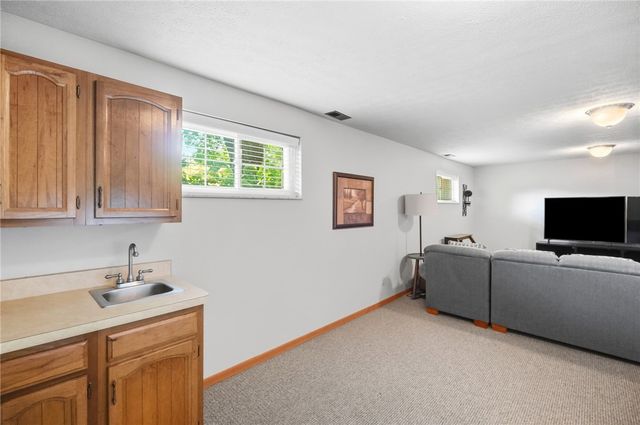 1475 Taitwood Road, Centerville, OH 45459