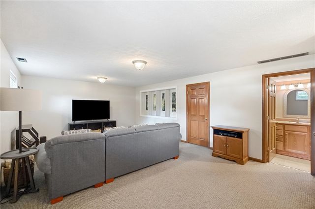 1475 Taitwood Road, Centerville, OH 45459