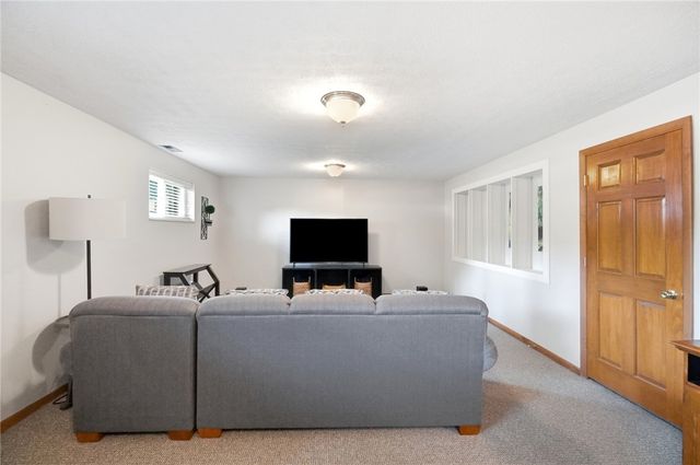 1475 Taitwood Road, Centerville, OH 45459