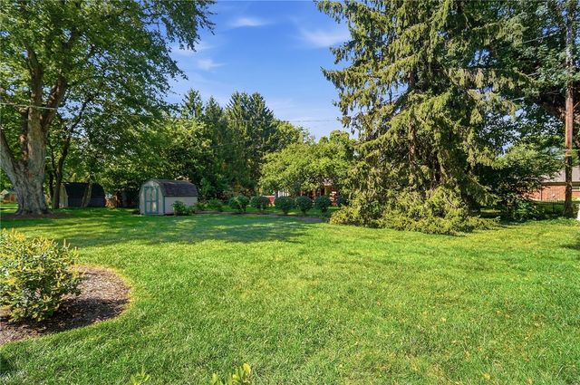 1475 Taitwood Road, Centerville, OH 45459