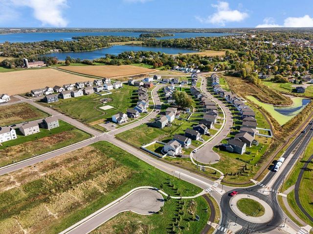 610 Goldenrod Trail, Waconia, MN 55387