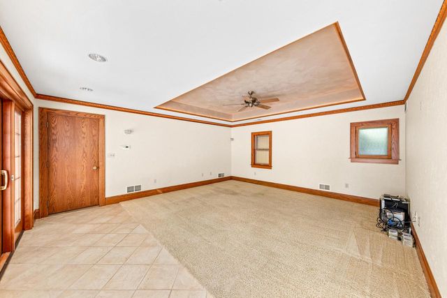 2263 Ludington AVENUE, Wauwatosa, WI 53226