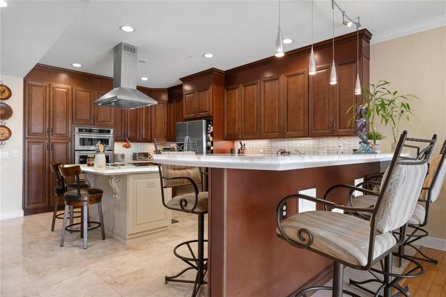 9923 MANATEE AVENUE W, Bradenton, FL 34209