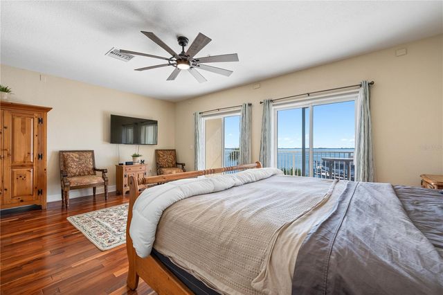 9923 MANATEE AVENUE W, Bradenton, FL 34209